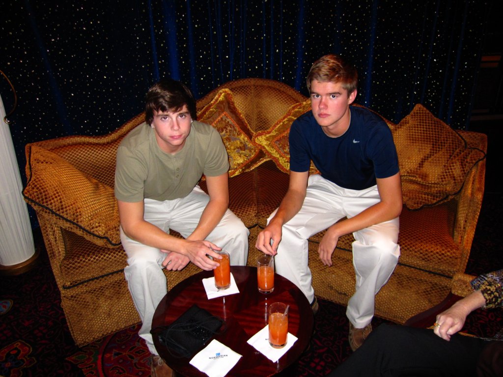 latitudesparty2.jpg