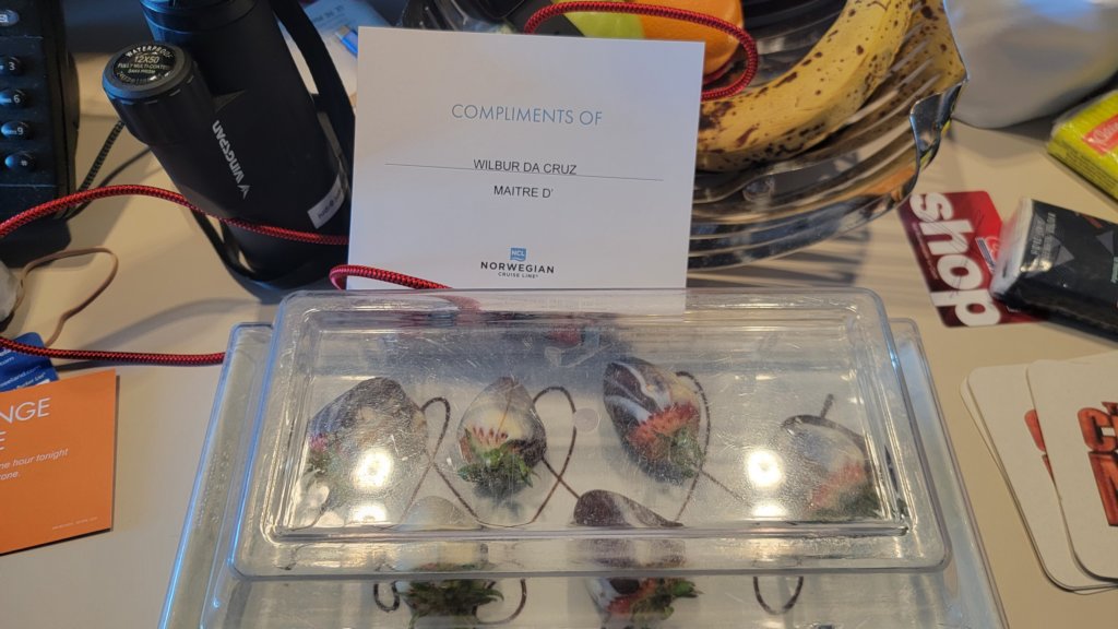 wilbursentuschocolatecoveredstrawberries.jpg