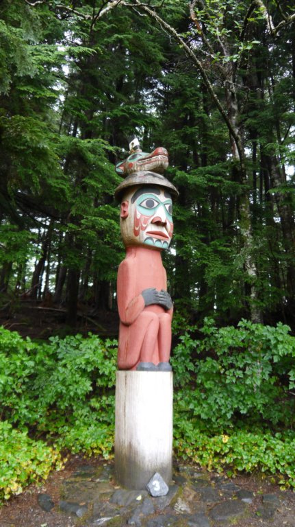 totembightketchikanalaska.jpg
