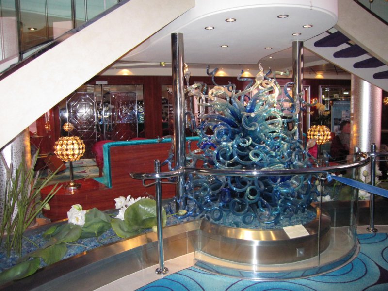 dalechihulyglasssculpture.jpg