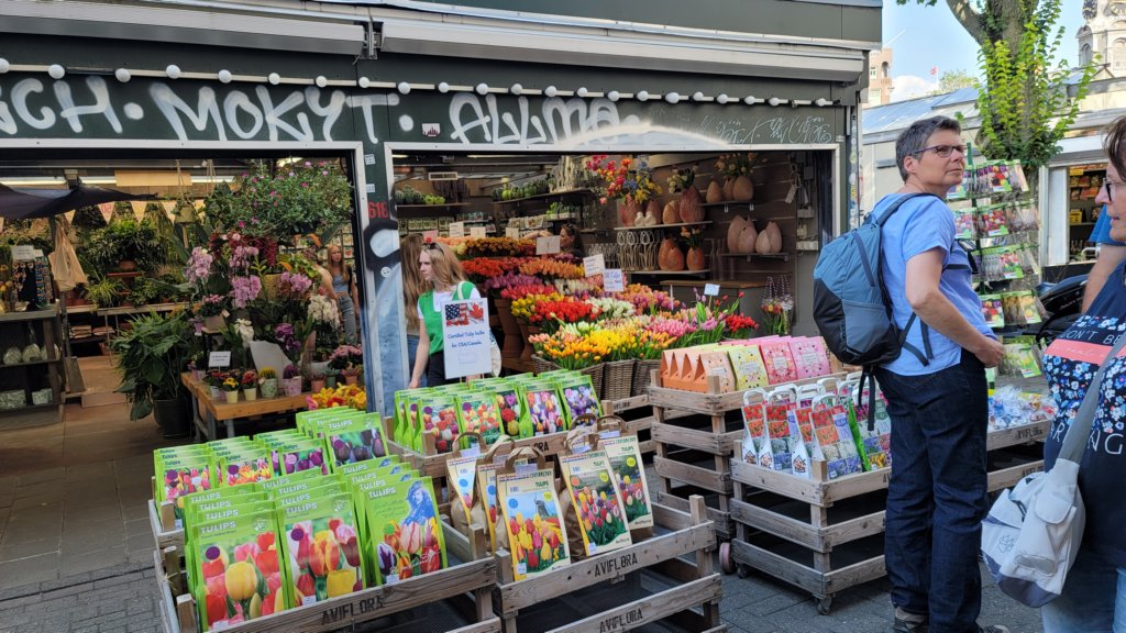 amsterdamflowermarket2.jpg