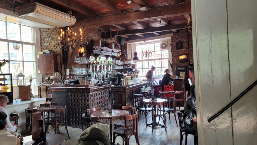 ndoldestbuildinginamsterdamcaftheschreiertowe2.jpg