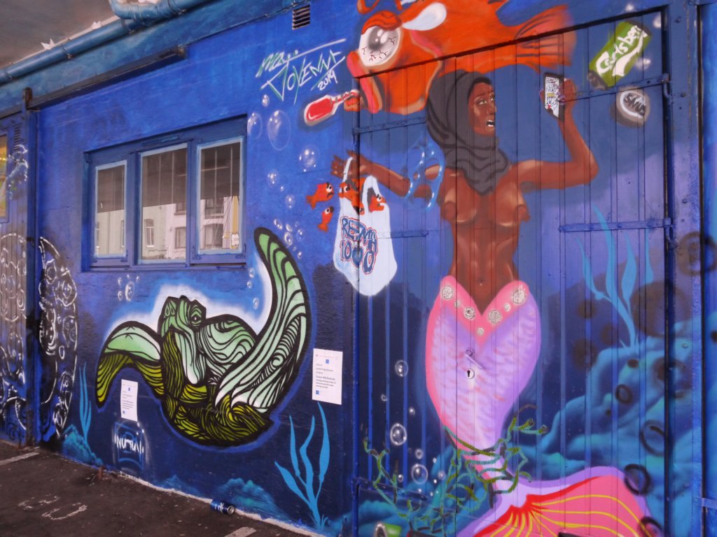 mural2.jpg