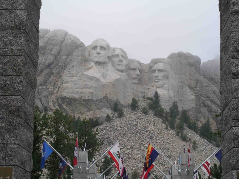 rushmore01.jpg