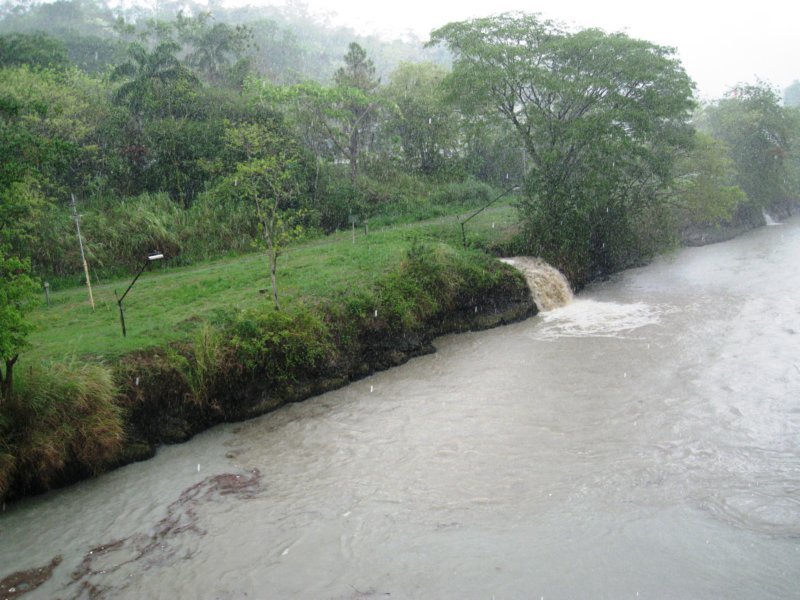 thepanamacanaldaylightcrossingthunderstorm.jpg